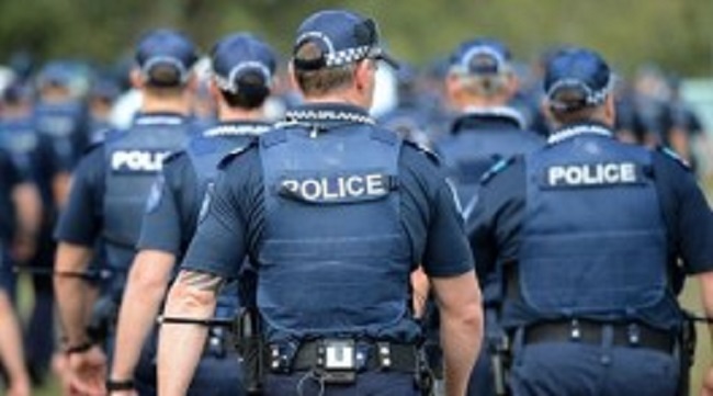 அவுஸ்திரேலியாவில்….. இலங்கையர்கள் ஐவர் கைது