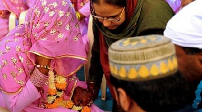 காத்தான்குடியில் 35 லட்சம் ரூபா பெறுமதியான வீட்டைக் கொடுத்து திருமணம் செய்த முஸ்லிம் இளைஞர்!