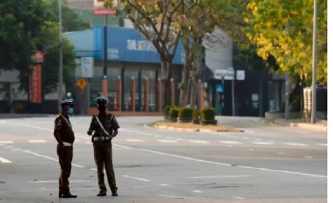 இலங்கையில் நாளை குறித்த பிரதேசங்களில் ஊரடங்கு தளர்த்தப்படும்…
