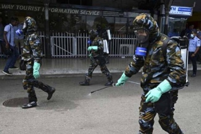 ஹட்டனில் 800 பேர் தனிமைப்படுத்தல்!!