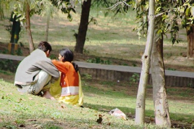 யாழில் பேஸ்புக் காதலியை பார்க்கப் போன இளைஞனுக்கு நேர்ந்த விபரீதம்