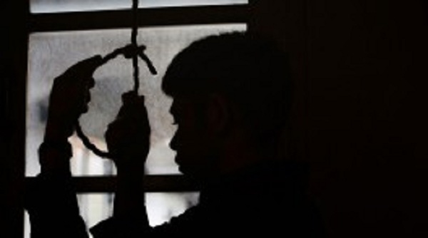 முகநூலில் பரப்பப்பட்ட பொய்யான செய்தியால் யாழில் இளம் குடும்பஸ்தர் தற்கொலை