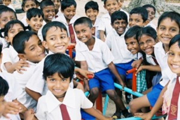 இலங்கையில் அனைத்து பாடசாலைகளும் நாளை முதல் மீண்டும் திறக்கப்படுகின்றது