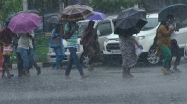 இலங்கையின் பல பாகங்களில் இன்று மழையுடனான காலநிலை!