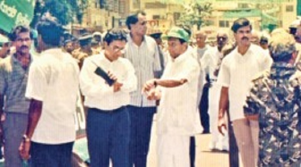 விடுதலைப் புலிகளுக்கு ஆயுதம் கொடுத்த ஐக்கிய தேசியக் கட்சி!