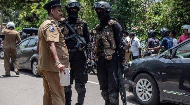 யாழ்பல்கலகழக மாணவரிடையே அடிதடி! ஒருவர் கைது….