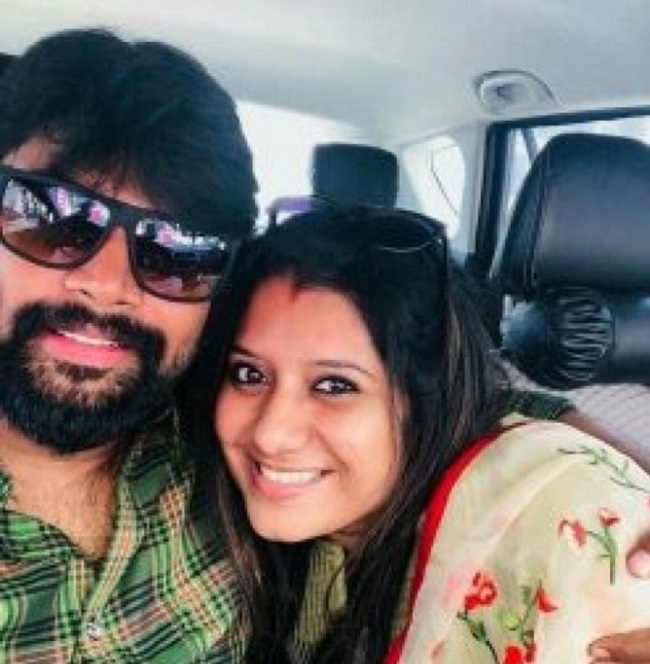 கர்ப்பமாக இருக்கும் பிரபல தொகுப்பாளினி பிரியங்கா! இன்ப அதிர்ச்சியில் ரசிகர்கள்….