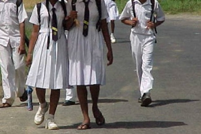 17 வயது மாணவி உயிரிழப்பு: 24 வயது இளைஞன் கைது!