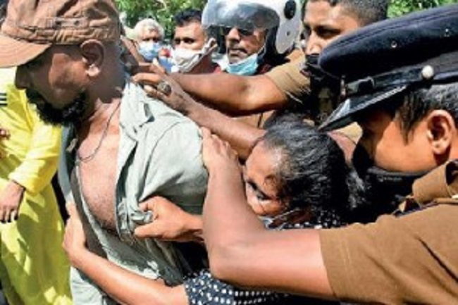 வவுனியாவில் மதுபோதையில் அட்டகாசம் செய்த இளைஞர்கள்!