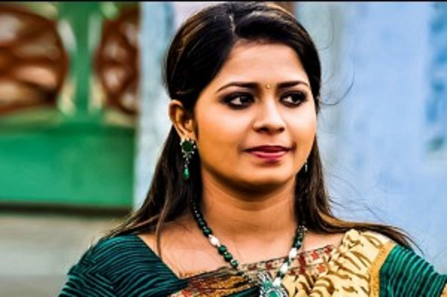 தமிழ் பெண் மதுமிதாவா இது? படப்பிடிப்பு இல்லாததால் என்ன செய்துள்ளார் தெரியுமா?