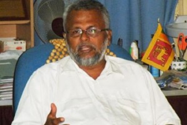 டக்ளஸின் வாதத்தினால் திணறிப்போன த.தே.ம. முன்னணி