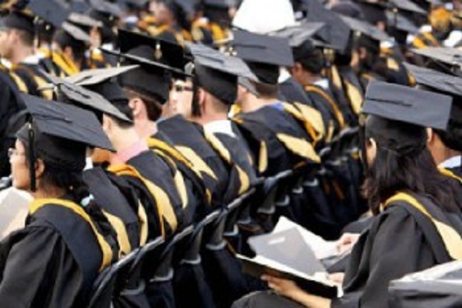 நிராகரிக்கப்பட்ட தமிழ் பட்டதாரிகளுக்காக நடவடிக்கை எடுப்பாரா அமைச்சர் டக்ளஸ்… வெளியான முக்கிய தகவல்