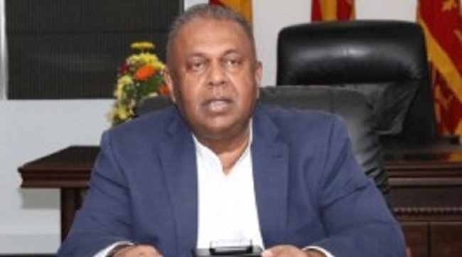 களிமண் பாத்திரங்களில் தண்ணீர் பருகுவதால் நாட்டின் பொருளாதாரம் முன்னேறாது!