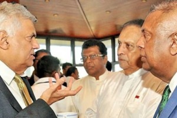 ஐ.தே. க வில் தொடரும் தலைமைத்துவ சண்டை