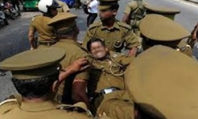 யாழ்ப்பாணத்தில் பொலிஸார் மீது கடும் தாக்குதல் மேற்கொண்ட மர்மக்கும்பல்!