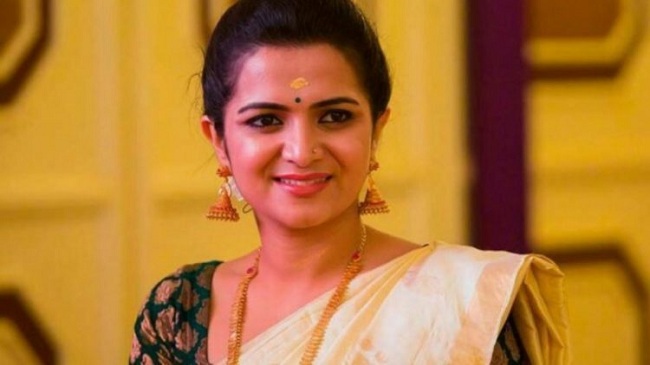 பிரபல தொகுப்பாளினி டிடியா இது?