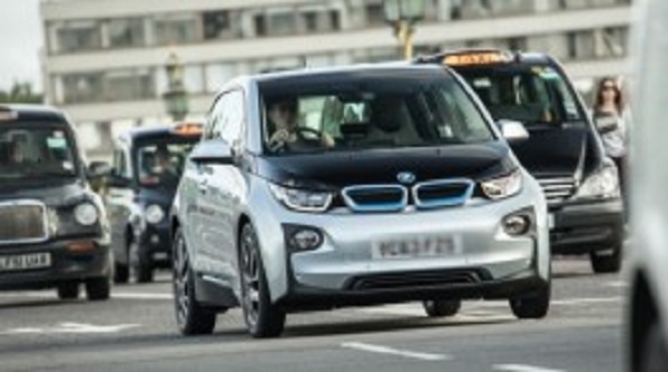 மோட்டார் வாகன இறக்குமதியை நிறுத்துவதற்கு அரசாங்கம் தீர்மானம்!!