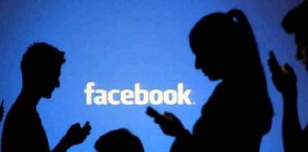 பேஸ்புக் பார்ட்டியில் கலந்து கொண்டிருந்த 30 இளைஞர், யுவதிகள் கைது!