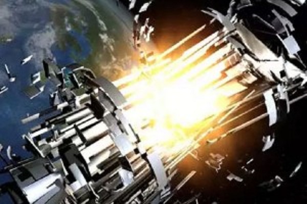 விண்வெளியில் பயங்கர மோதலுக்கு சாத்தியம்!