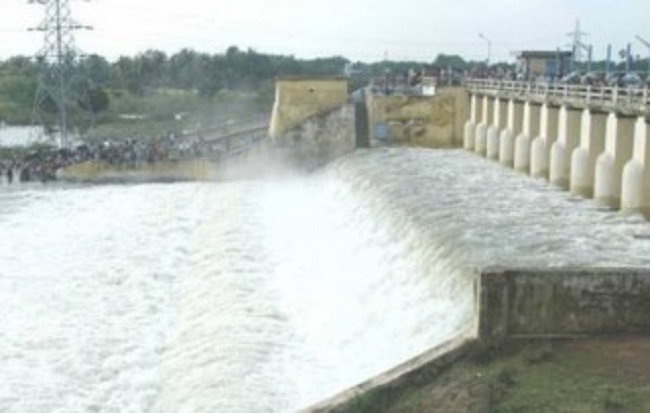 நிவர் புயல்! 5 ஆண்டுகளுக்கு பின்னர் திறக்கப்பட்ட செம்பரம்பாக்கம் ஏரி..