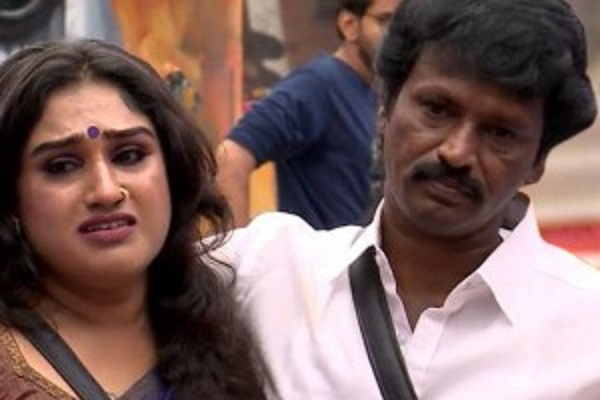 லொஸ்லியா கதறி அழுறாங்க… உருக்கமாக பதிவிட்ட வனிதா விஜயகுமார்