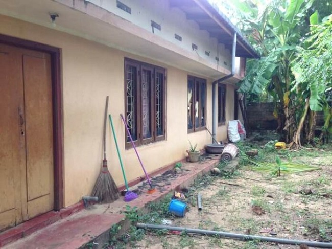 யாழ்ப்பாணத்தில்  வாள்வெட்டு கும்பல் வீடு புகுந்து அட்டகாசம்!