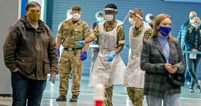 கொரோனா தற்காப்பில் முகக்கவசத்தைவிட தனிமனித இடைவெளி அவசியம்…