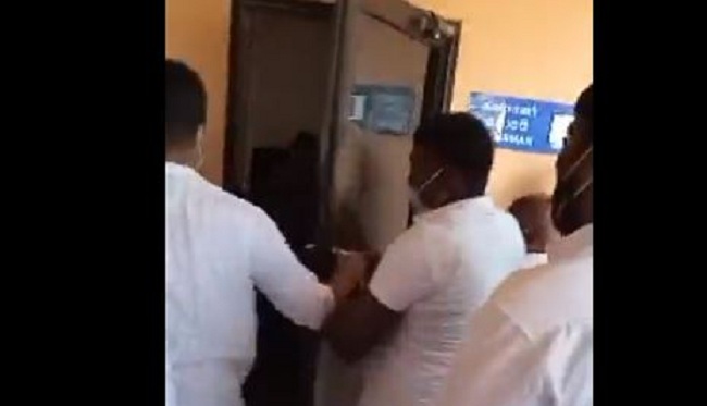 பழைய ஃபோர்முக்கு திரும்பும் பிள்ளையான் அணி; வாழைச்சேனை பிரதேசசபையில் களேபரம்