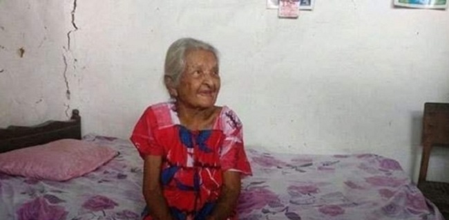 இலங்கையில் மிகவும் வயது கூடிய பெண் காலமானார்!