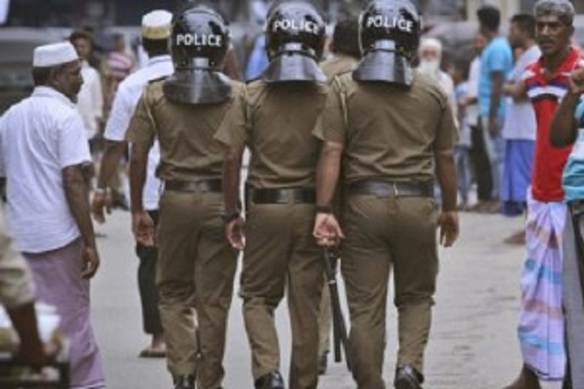 நுளம்புவலை தொங்கவிடும் கம்பியில் சடலமாக மீட்கப்பட்ட சிறுவன்