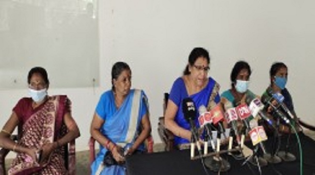 நீதி தொடர்பில் கதைக்க சுமந்திரனுக்கு எவ்வித அருகதையும் இல்லை! பத்மநாதன் கருணாவதி…