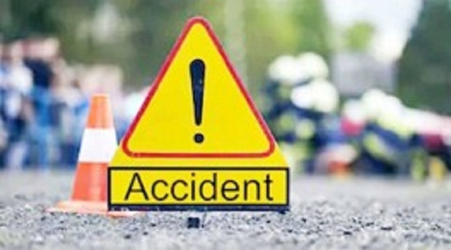 கைதடியில் ஏற்பட்ட விபத்தில் 4 பேர் படுகாயம்!