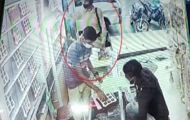 தலவாகலையில் நகைக்கடை ஒன்றில் கைவரிசை காட்டிய நபர்: வெளியான முக்கிய தகவல்