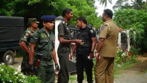 தாயின் மரண வீட்டில் சகோதரர்கள் இருவர் உயிரிழப்பு!!