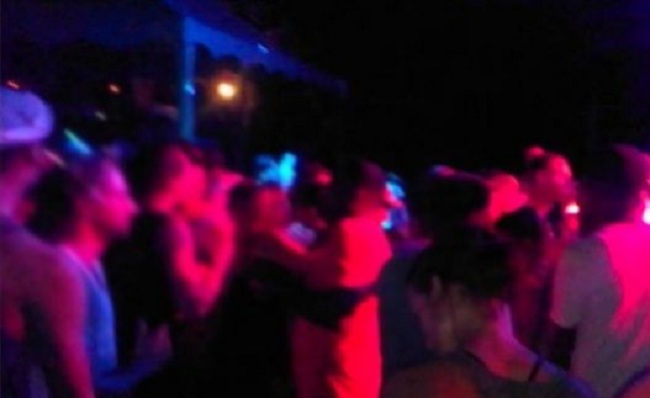 வருட இறுதிக் கொண்டாட்டத்திற்கு செல்லாத 7 பெண் பணியாளர்கள் பணிநீக்கம்!