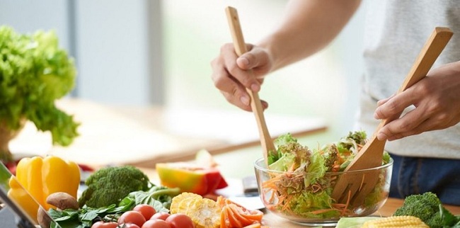 திருமண விருந்திற்கு சென்ற 21 பேருக்கு கொரோனா…