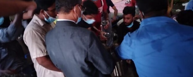 புதிய தூபிக்கு அடிக்கல் நாட்டி போராட்டத்தை முடித்தது! மாணவர் படை…..