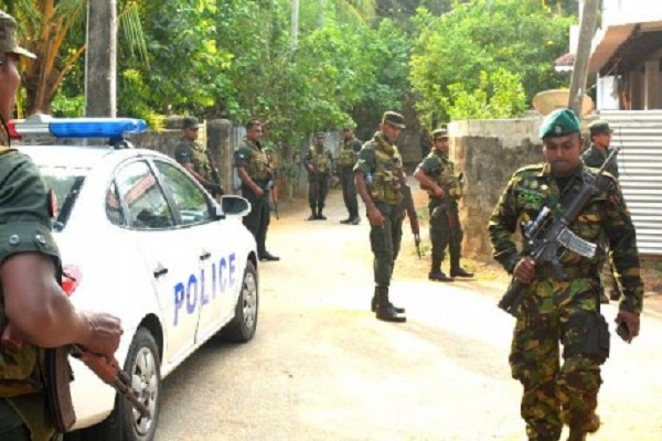 கொரோனா காலத்திலும் மக்களின் நிம்மதியை கெடுக்கும் வாள்வெட்டு குழு..!!