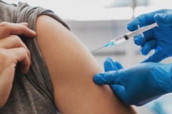 தடுப்பூசி தொடர்பில் மருத்துவ நிபுணர் சுதத் சமரவீர வெளியிட்ட புதிய தகவல்