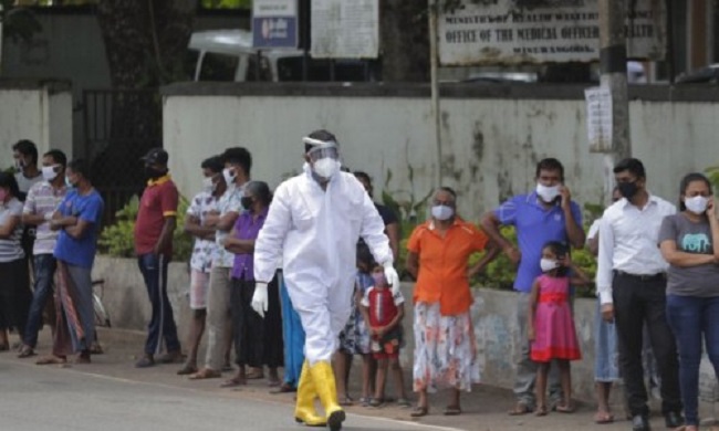 இலங்கையின் அனைத்து மாவட்டங்களிலும் கொரோனா தொற்றாளிகள்!