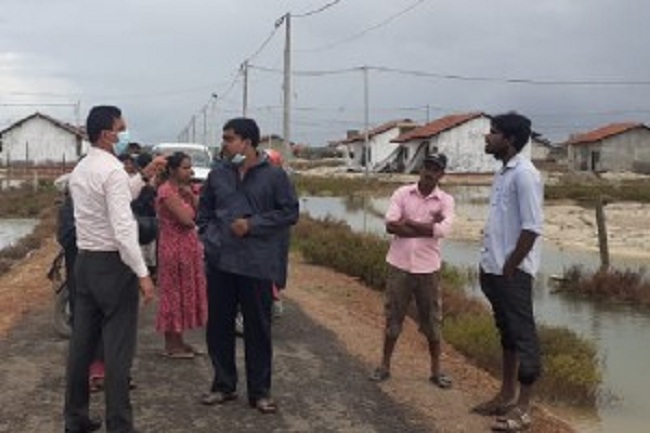 கல்லுண்டாயில் சுழல்காற்று காரணமாக 9 வீடுகள் சேதம்!