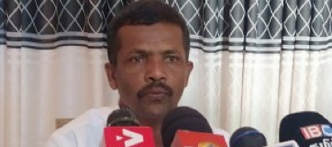 சீன அரசின் அனுசரணையோடு எம் இனத்தை அழித்த அரசு நாட்டையும் சீன காலணித்துவ நாடாக மாற்றி வருகின்றது! தவராசா கலையரசன்