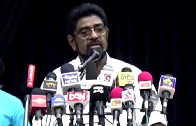 கொரோனாவால் உயிரிழப்போரின் சடலங்களை கிளிநொச்சி – இரணைத்தீவில் அடக்கம் செய்ய தீர்மானம்! கெஹலிய ரம்புக்வெல்ல