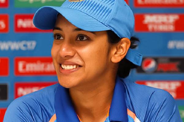 நடிகைகளுக்கு டஃப் கொடுக்கும் கிரிக்கெட் வீராங்கனை! புகைப்படத்தை பார்த்து ஷாக்காகும் ரசிகர்கள்..