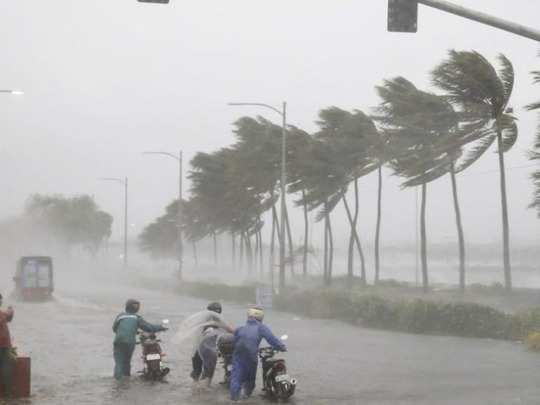 புயலால் நடுக்கடலில் சிக்கிய 410 பேர்! பலரின் கதி தெரியாததால் அச்சம்?