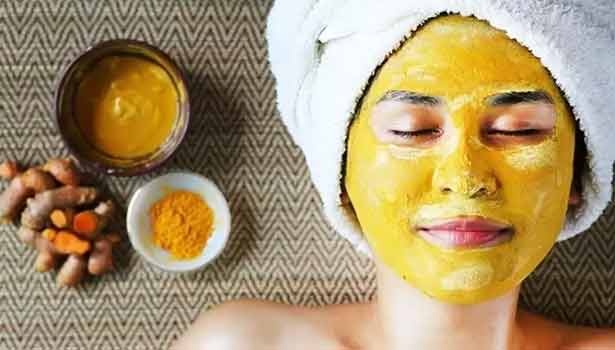 சருமத்திற்கு அழகு தரும் மஞ்சள் தூள் பேஸ் பேக்