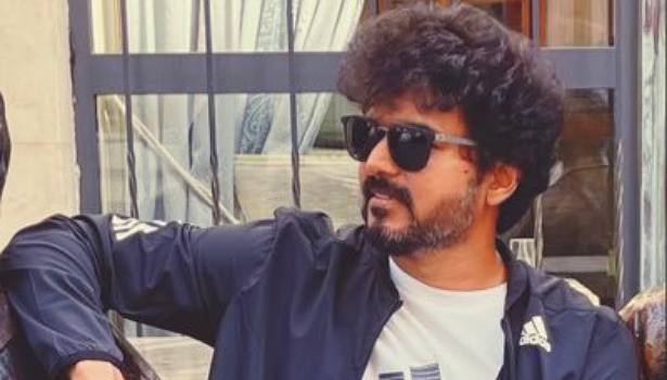 கொரோனா தடுப்பூசி போட்டுக் கொண்டாரா விஜய்?