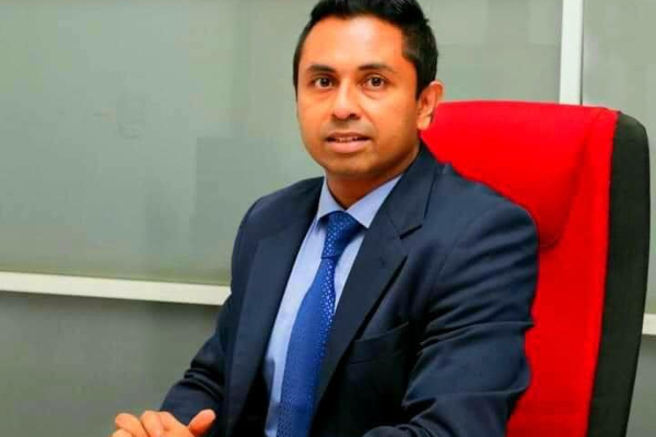 கேள்வியெழுப்பிய ஊடகவியலாளரின் உயிருக்கு அச்சுறுத்தலென முறைப்பாடு