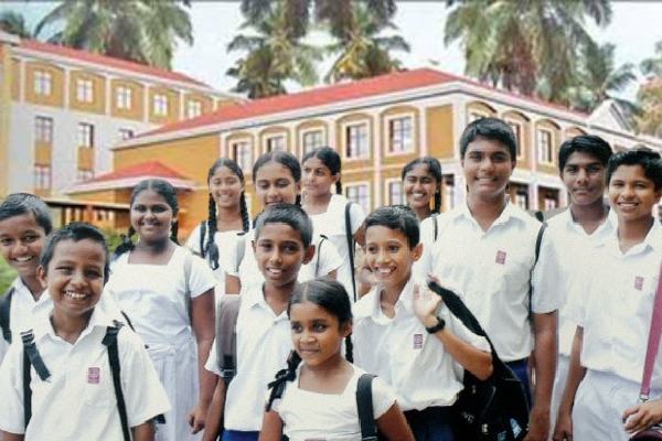 ‘ஆயிரம் பாடசாலைகள்’ திட்டத்தால் சிறிய பாடசாலைகள் மூடப்படும் ஆபத்து