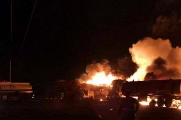 எரிபொருள் பவுசர் வெடித்ததில் 13 பேர் பலி!